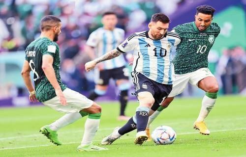 [德甲]输球也输人 莱比锡客场输给斯图加特